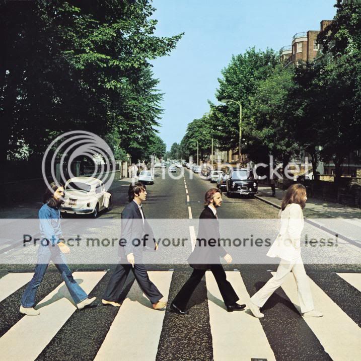 Murió Paul... el hombre en la tapa de Abbey Road Murió Paul... el hombre en la tapa de Abbey Road
