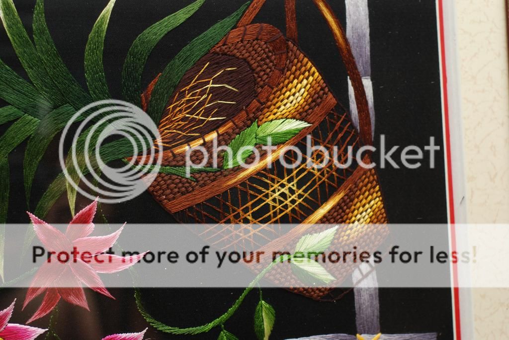 tranh thêu tay truyền thống...50x70 giá 1tr5...(không phải tranh chữ thập) - 15