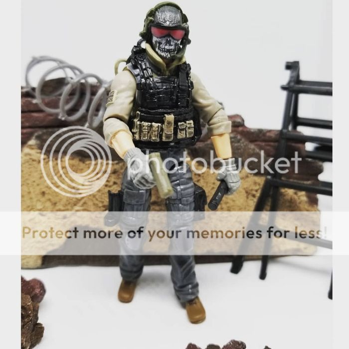 COD Modern Warfare: Simon 'Ghost' Riley - HissTank.com